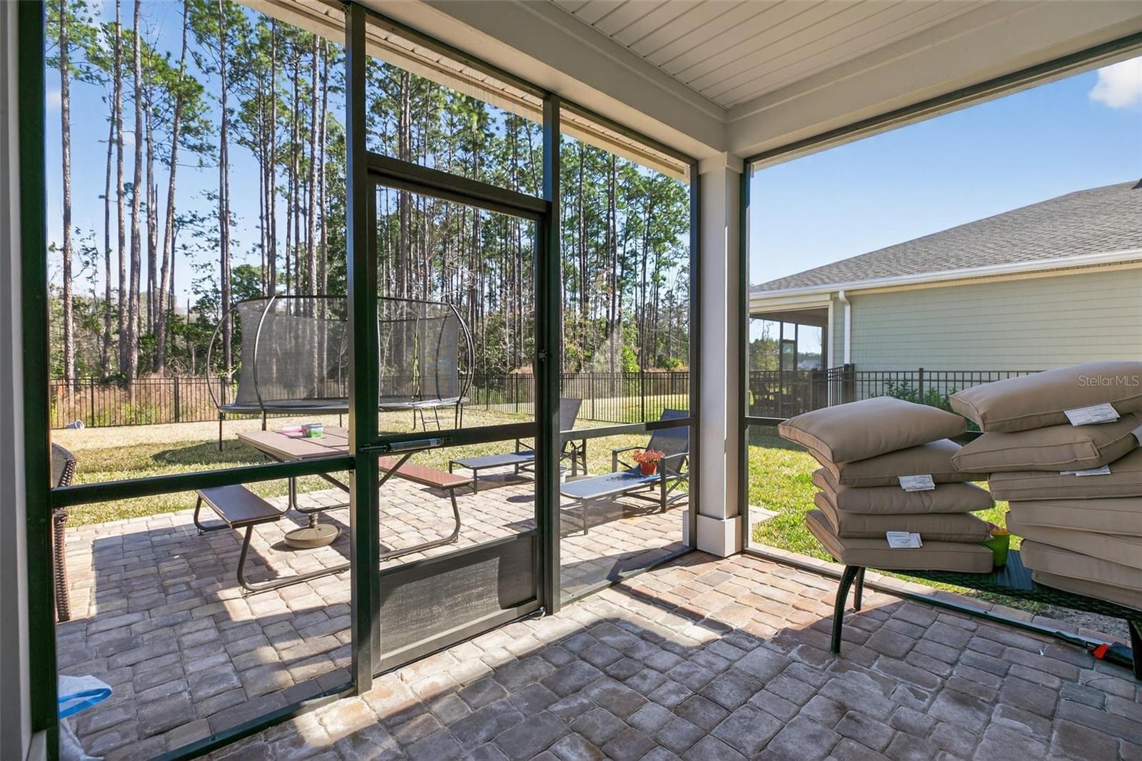 Image 44 of 53 For 177 White Rabbit Run