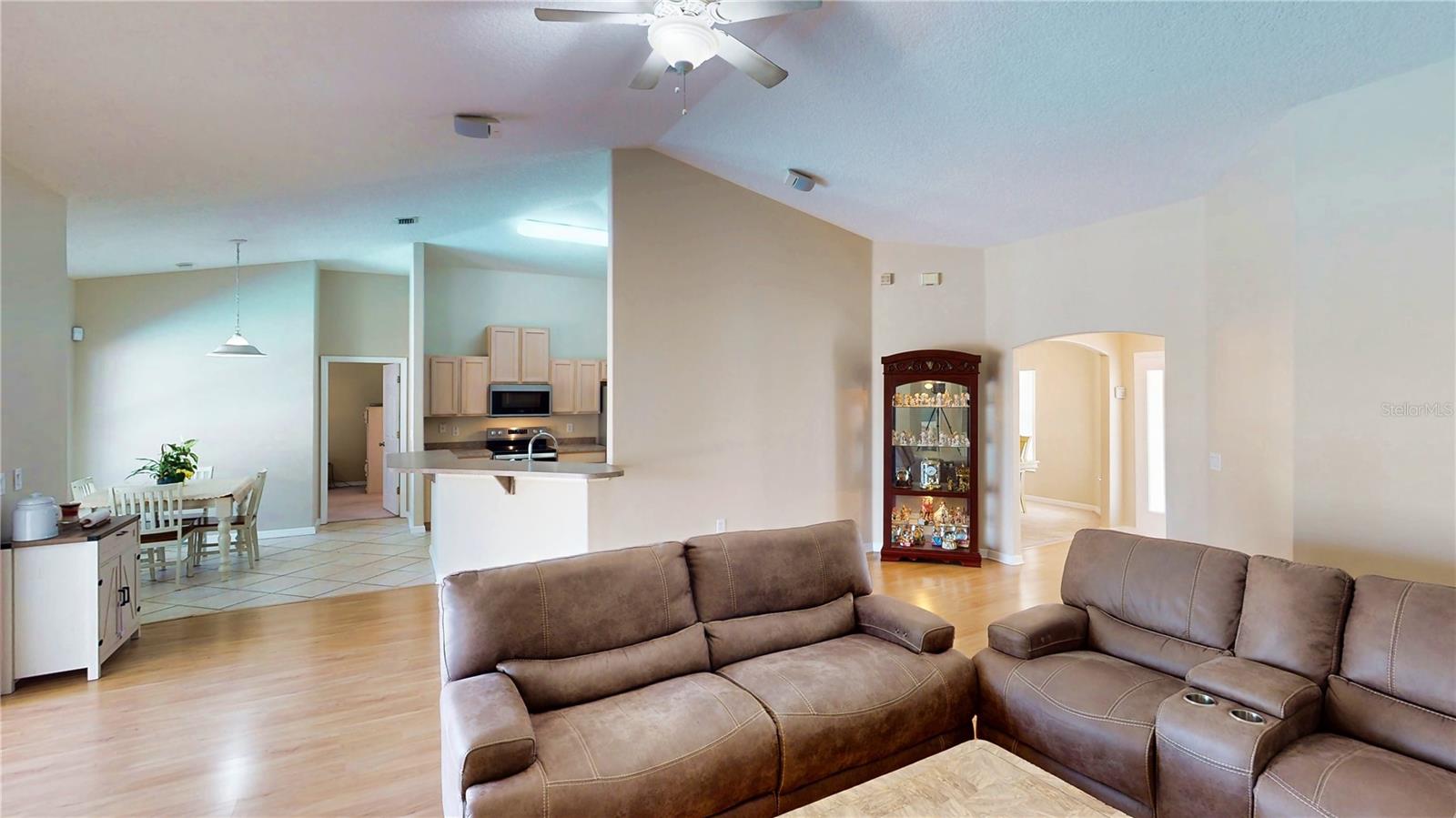 Image 17 of 60 For 20 Burning Wick Place