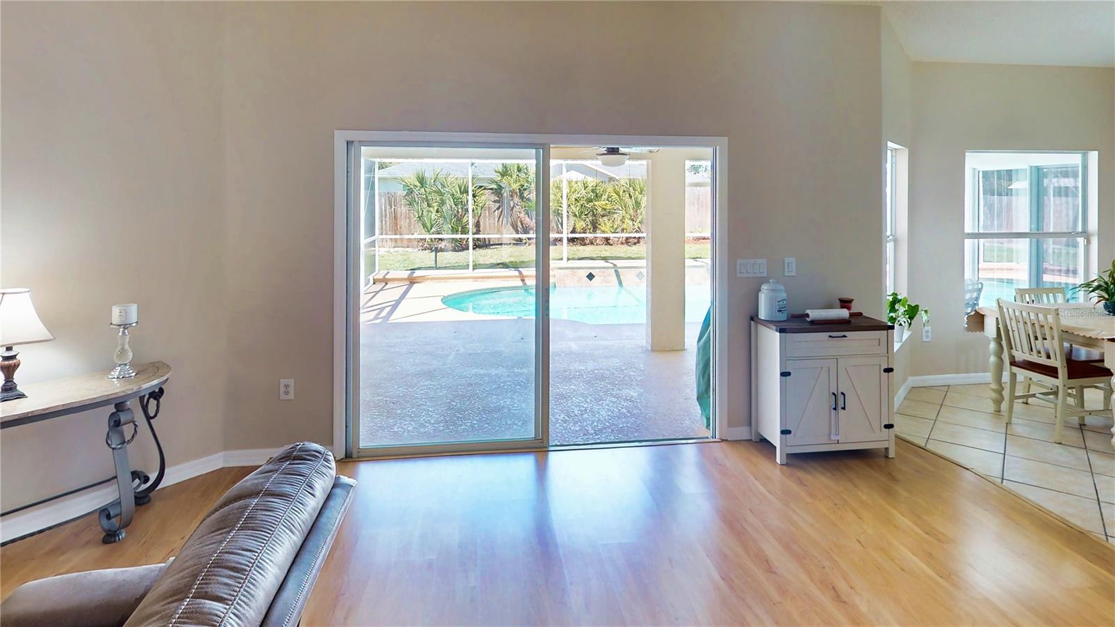 Image 39 of 60 For 20 Burning Wick Place