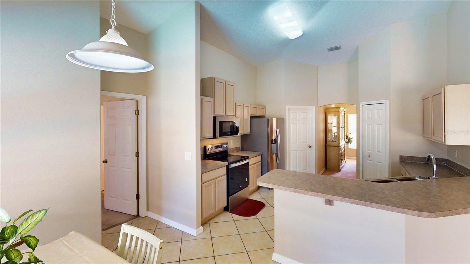 Image 42 of 60 For 20 Burning Wick Place