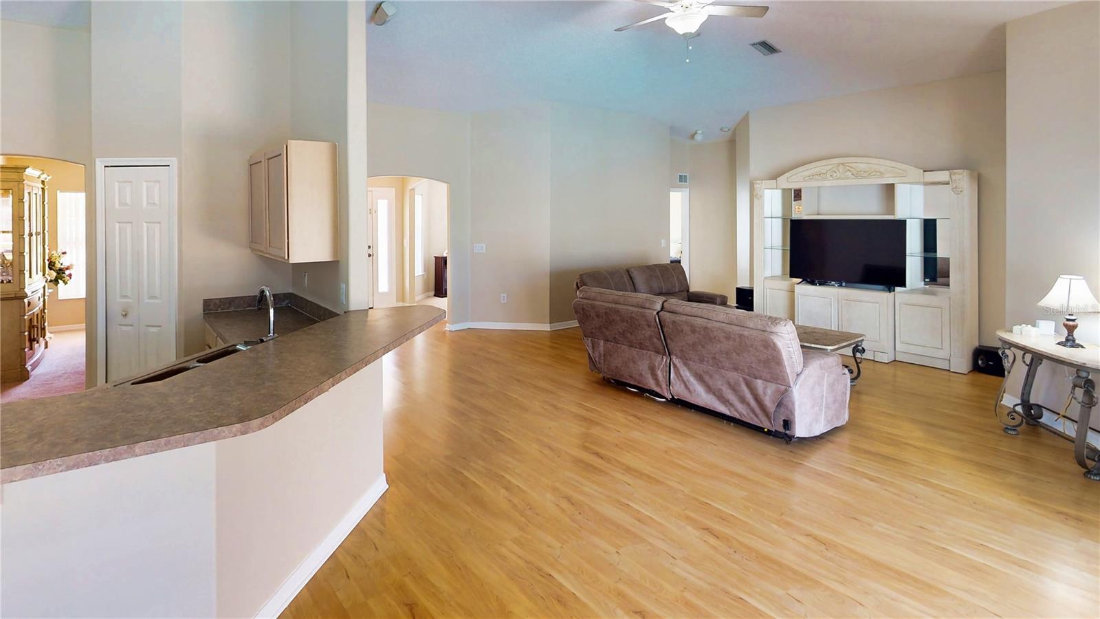 Image 54 of 60 For 20 Burning Wick Place