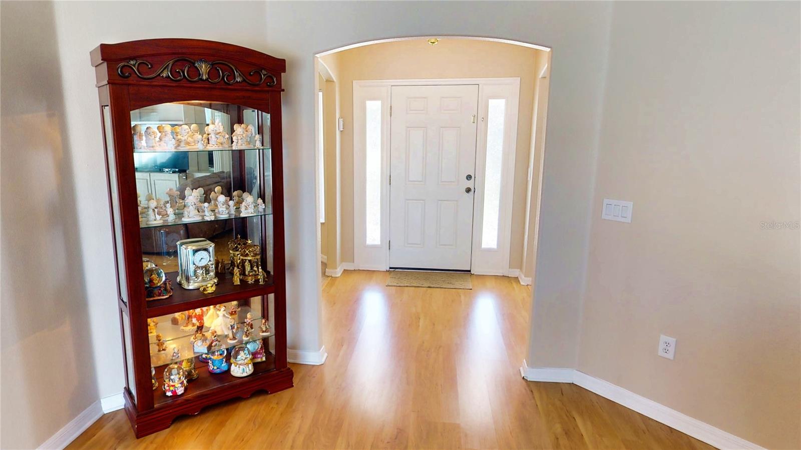 Image 7 of 60 For 20 Burning Wick Place