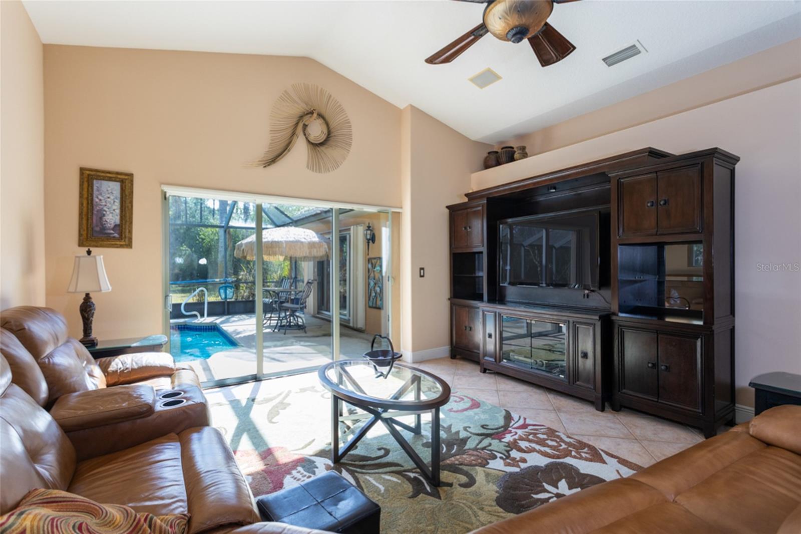 Image 27 of 50 For 22 Seathorn Path