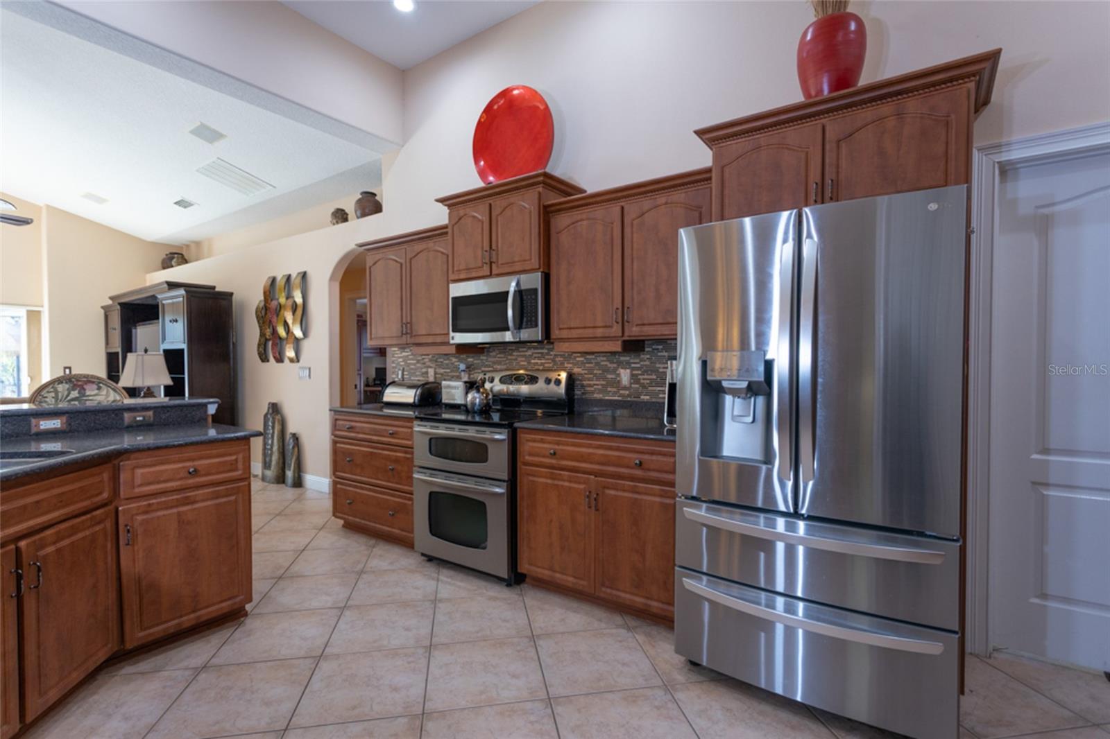 Image 3 of 50 For 22 Seathorn Path