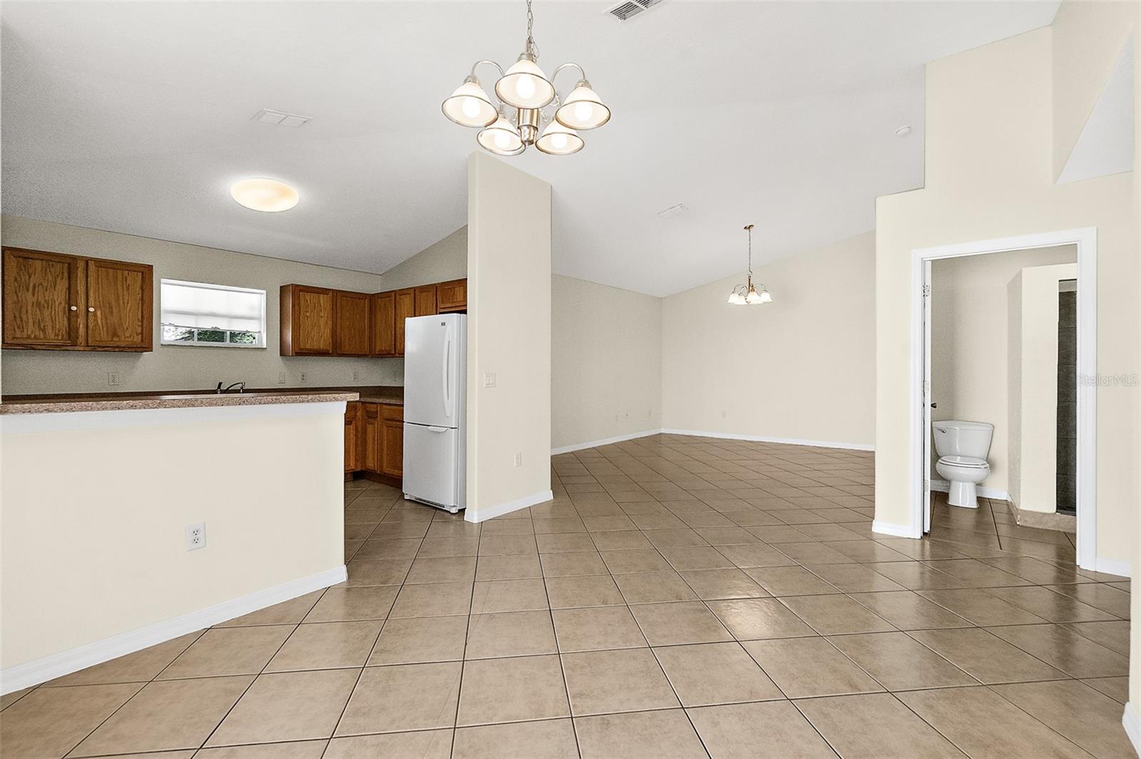 Image 11 of 48 For 18 Prospect Lane A & B