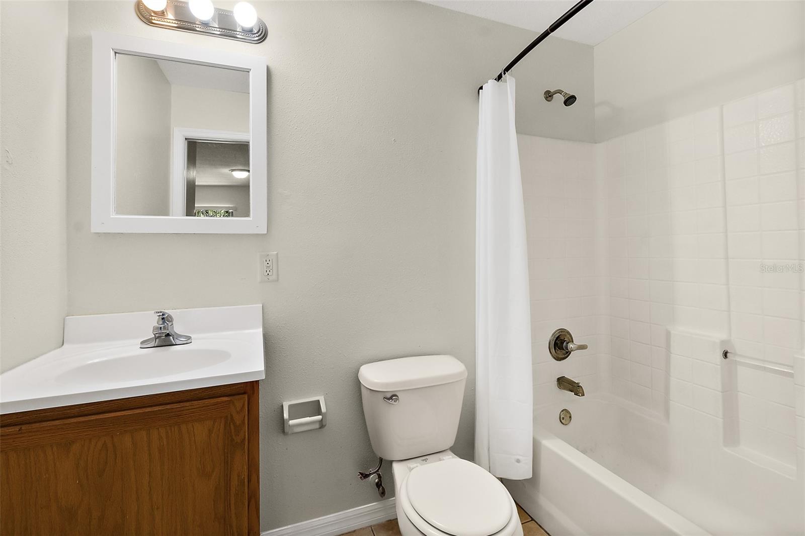 Image 19 of 48 For 18 Prospect Lane A & B