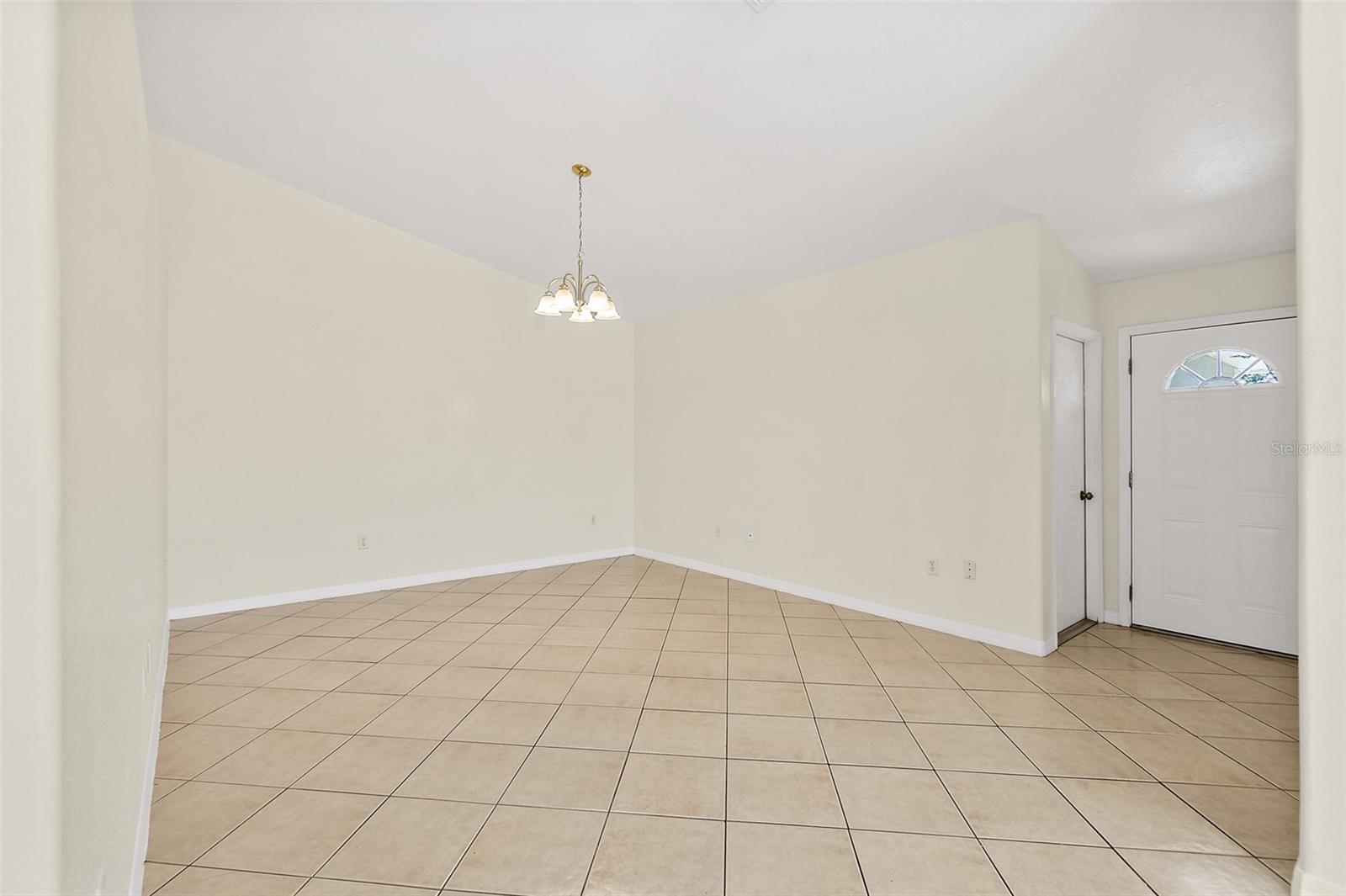 Image 28 of 48 For 18 Prospect Lane A & B