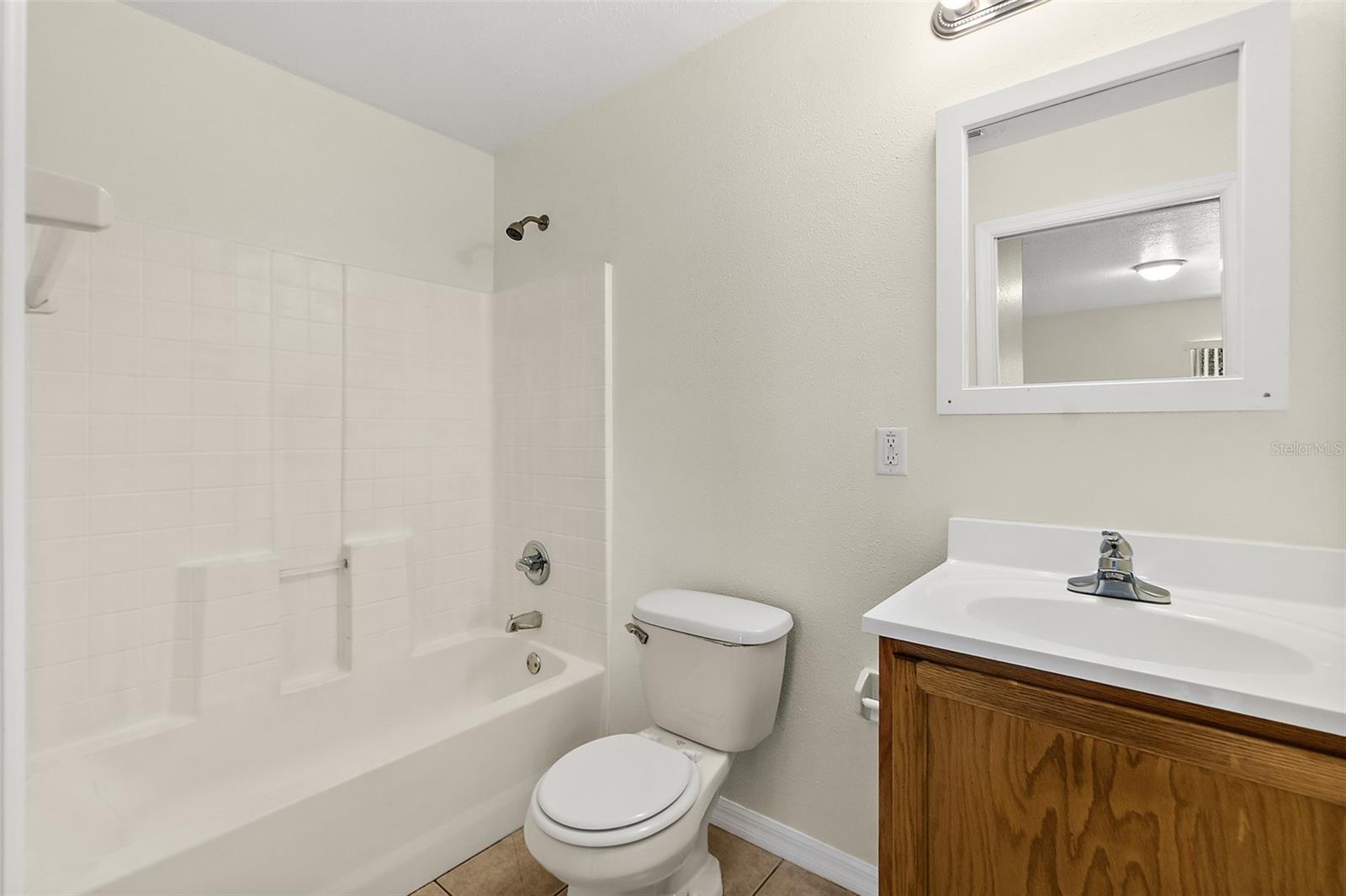 Image 36 of 48 For 18 Prospect Lane A & B