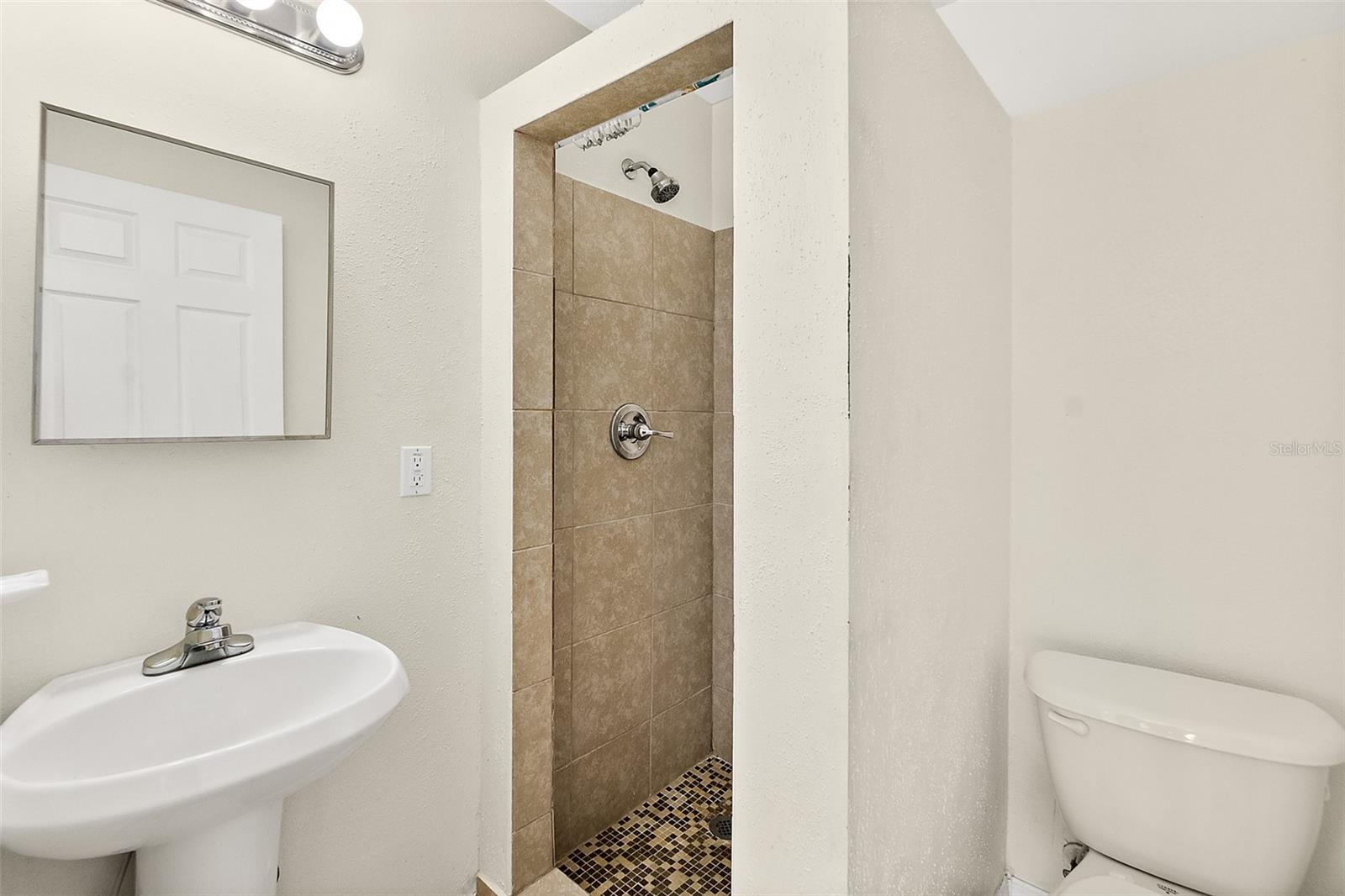 Image 39 of 48 For 18 Prospect Lane A & B