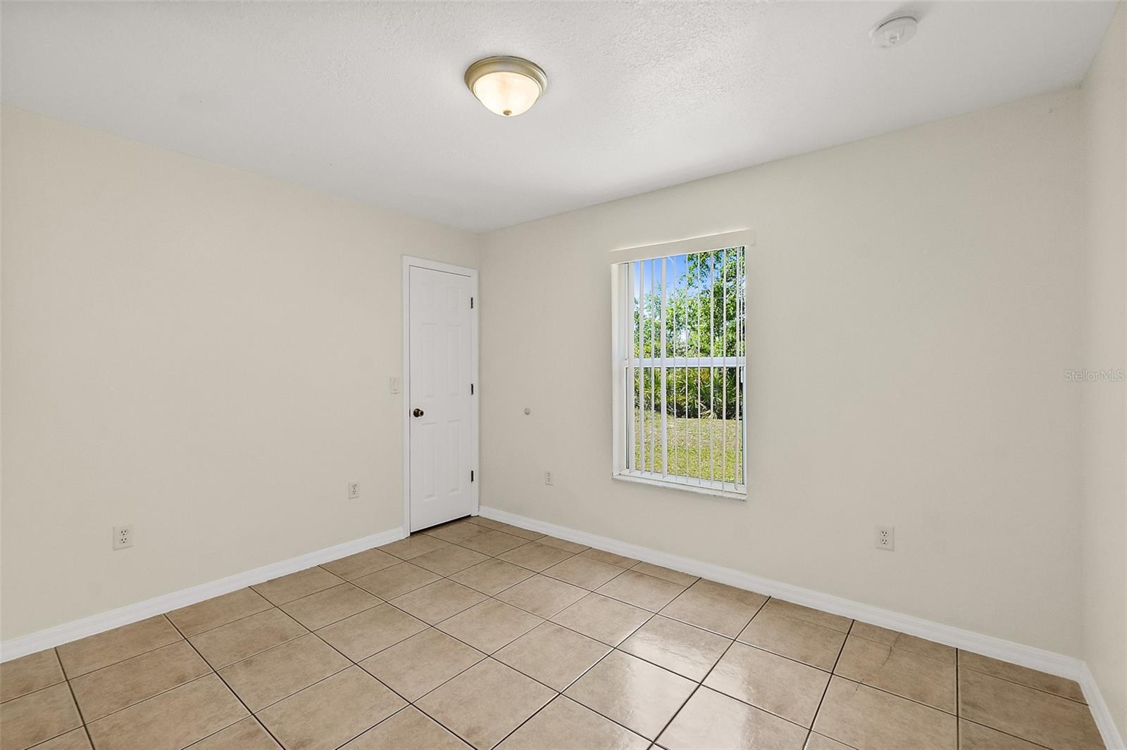 Image 40 of 48 For 18 Prospect Lane A & B