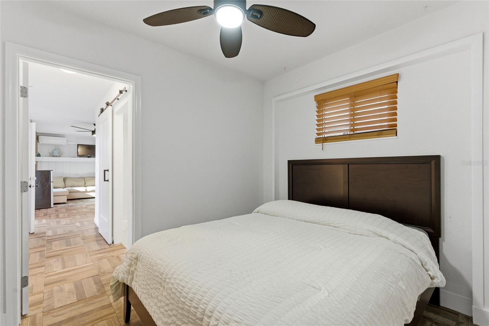 Image 22 of 36 For 881 Catfish Avenue