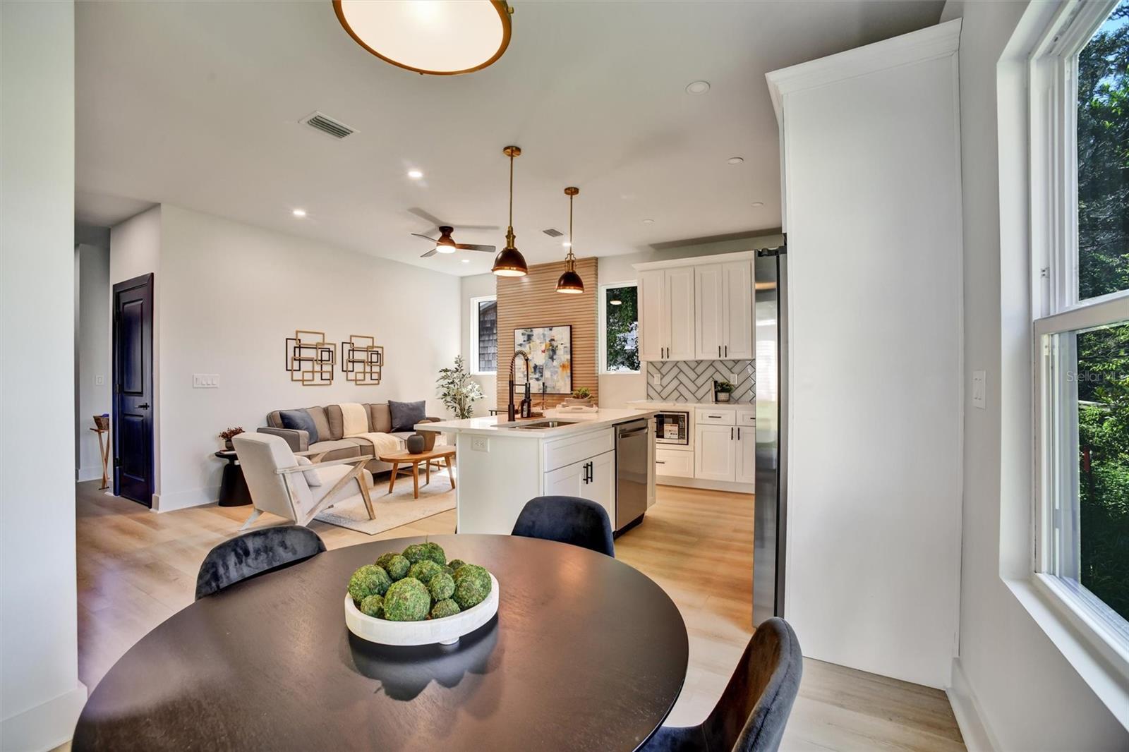 Image 12 of 37 For 18 Clark Street