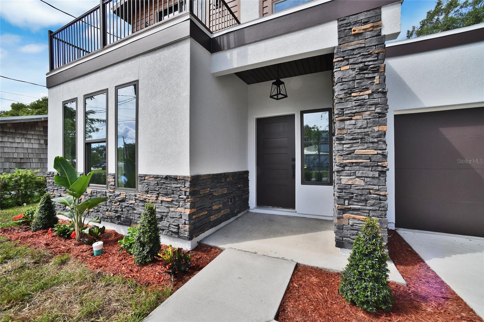 Image 2 of 37 For 18 Clark Street