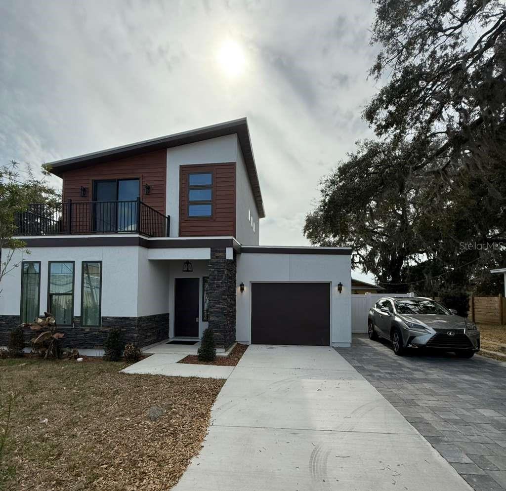 Image 3 of 37 For 18 Clark Street