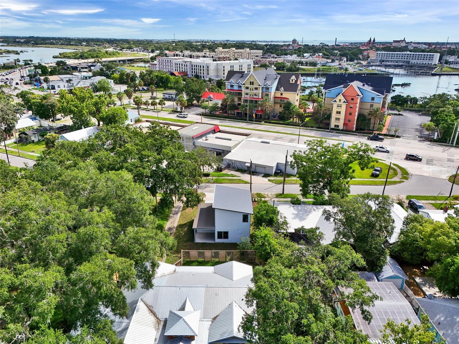 Image 34 of 37 For 18 Clark Street