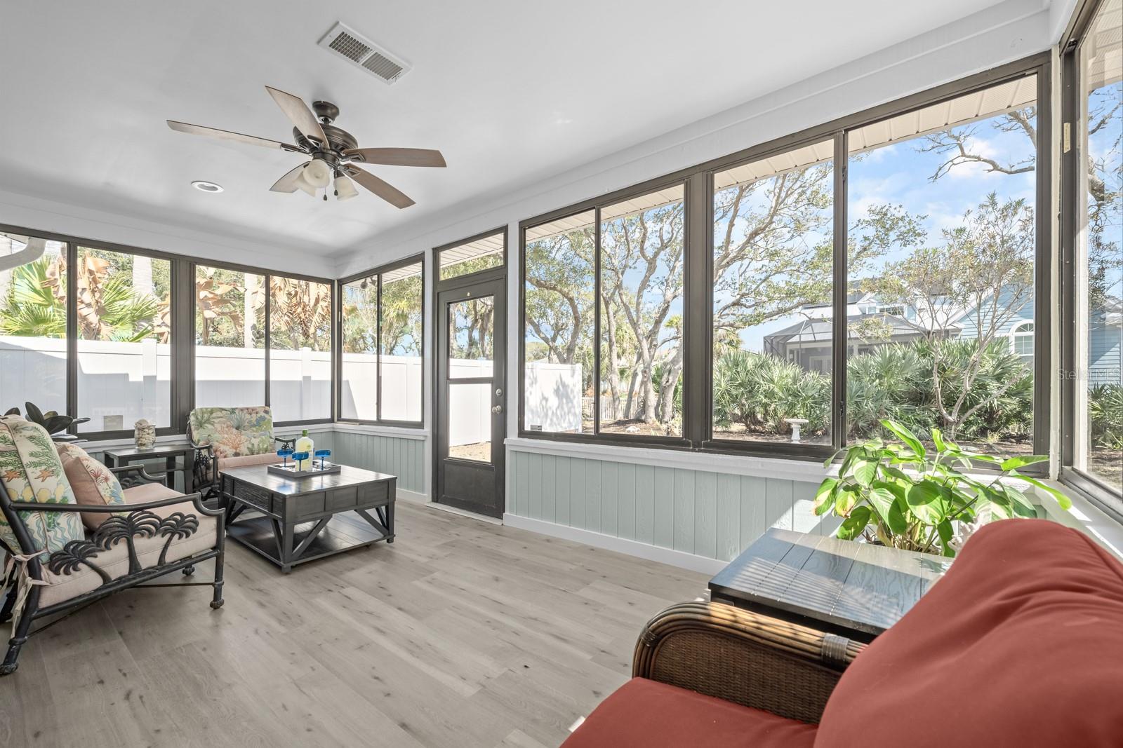 Image 24 of 63 For 2717 John Bull Street