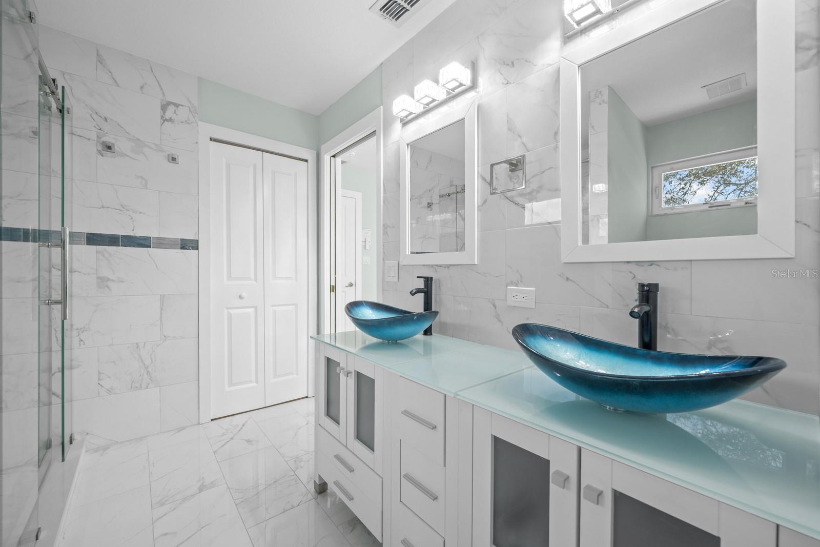 Image 35 of 63 For 2717 John Bull Street