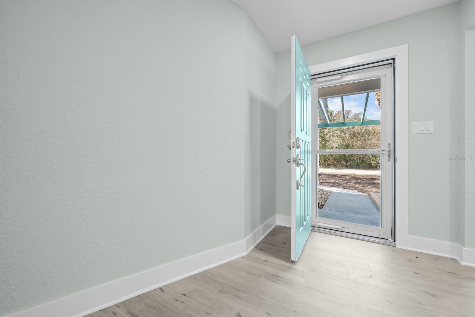 Image 8 of 63 For 2717 John Bull Street