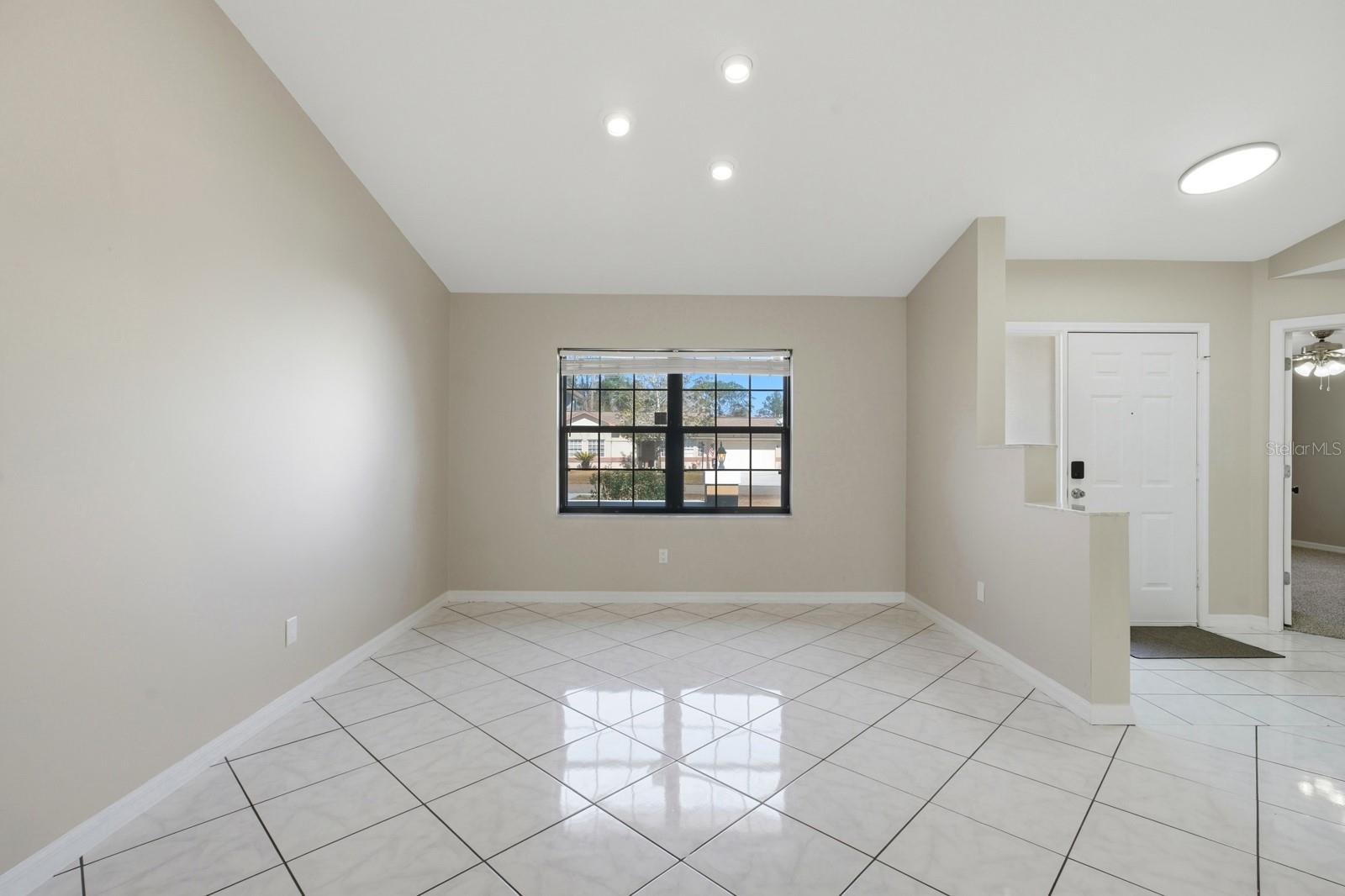 Image 17 of 57 For 34 Beth Lane