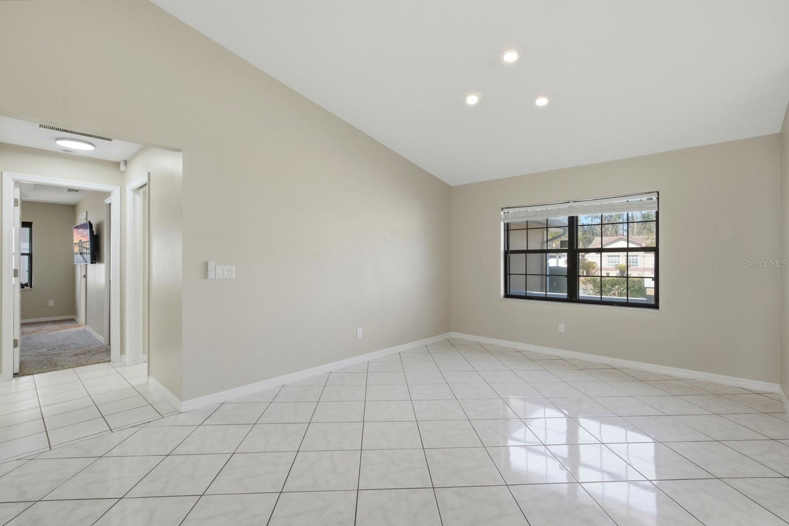 Image 19 of 57 For 34 Beth Lane