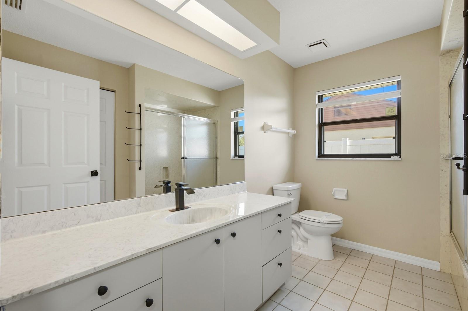 Image 33 of 57 For 34 Beth Lane