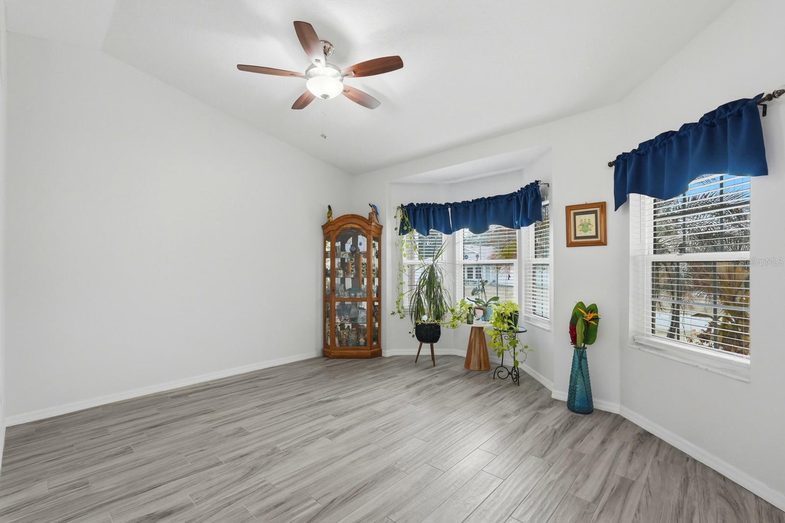 Image 10 of 58 For 75 Pheasant Drive