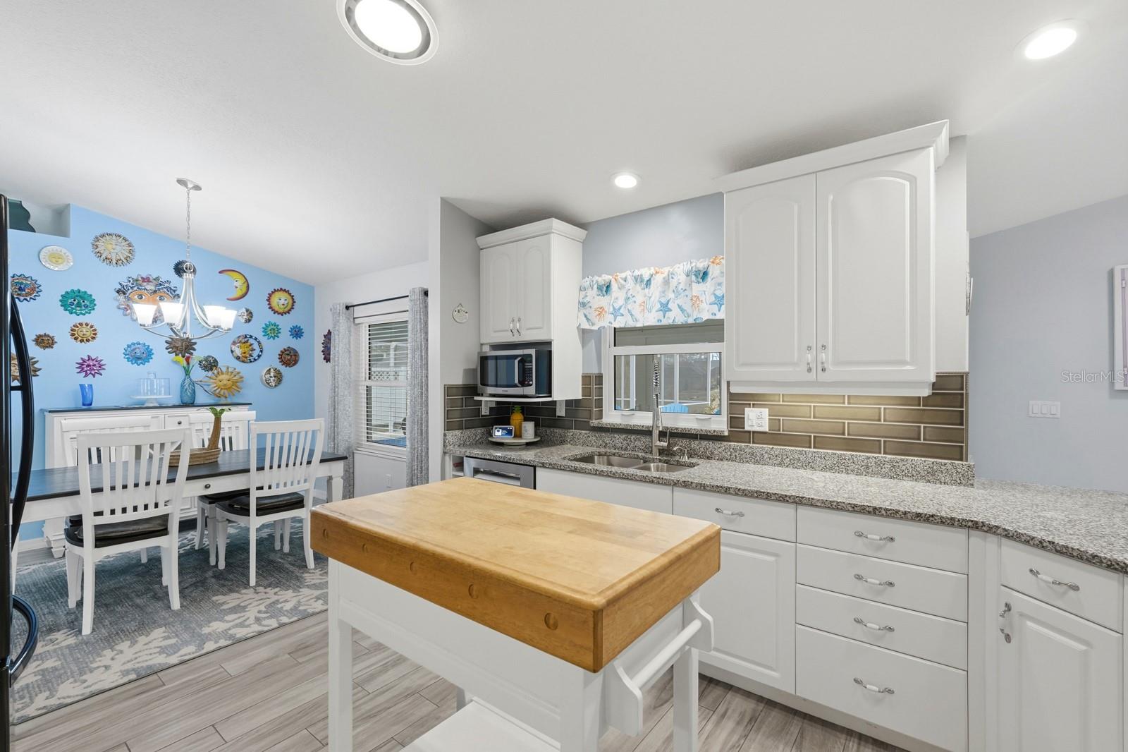 Image 15 of 58 For 75 Pheasant Drive