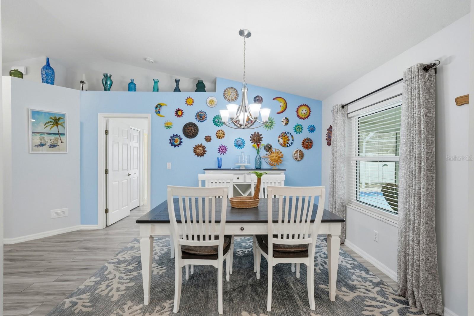 Image 19 of 58 For 75 Pheasant Drive