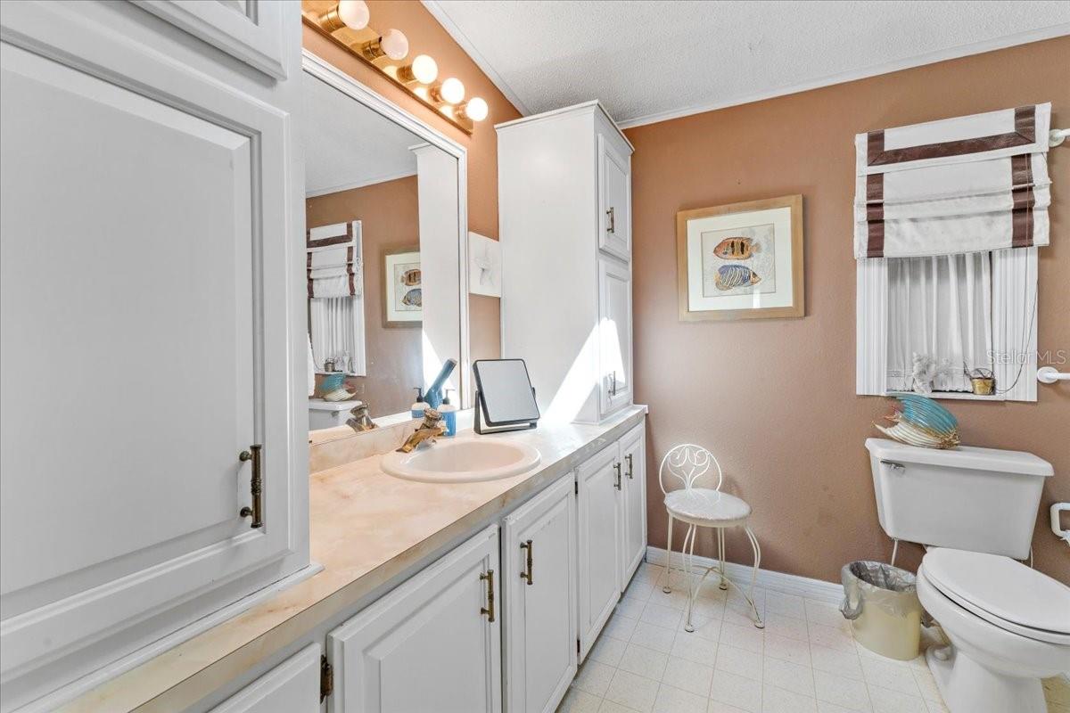 Image 20 of 58 For 633 Starboard Avenue