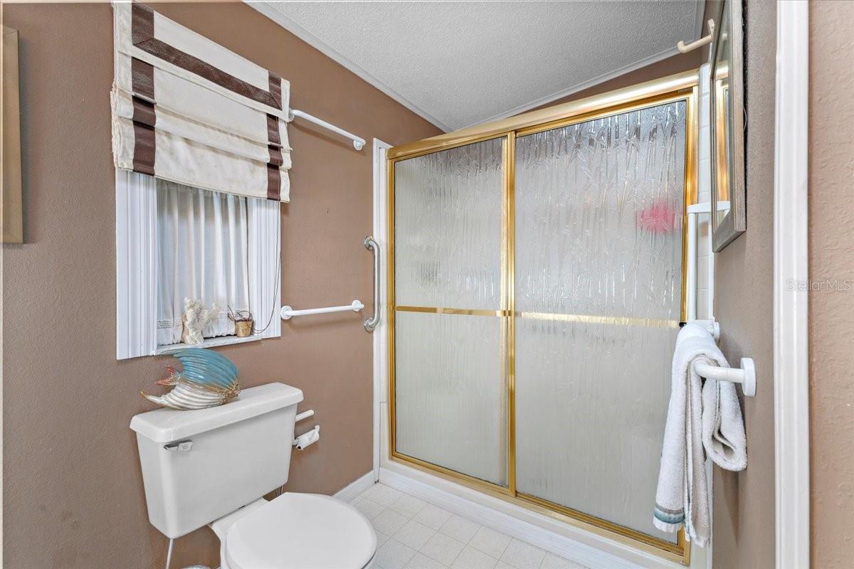 Image 21 of 58 For 633 Starboard Avenue