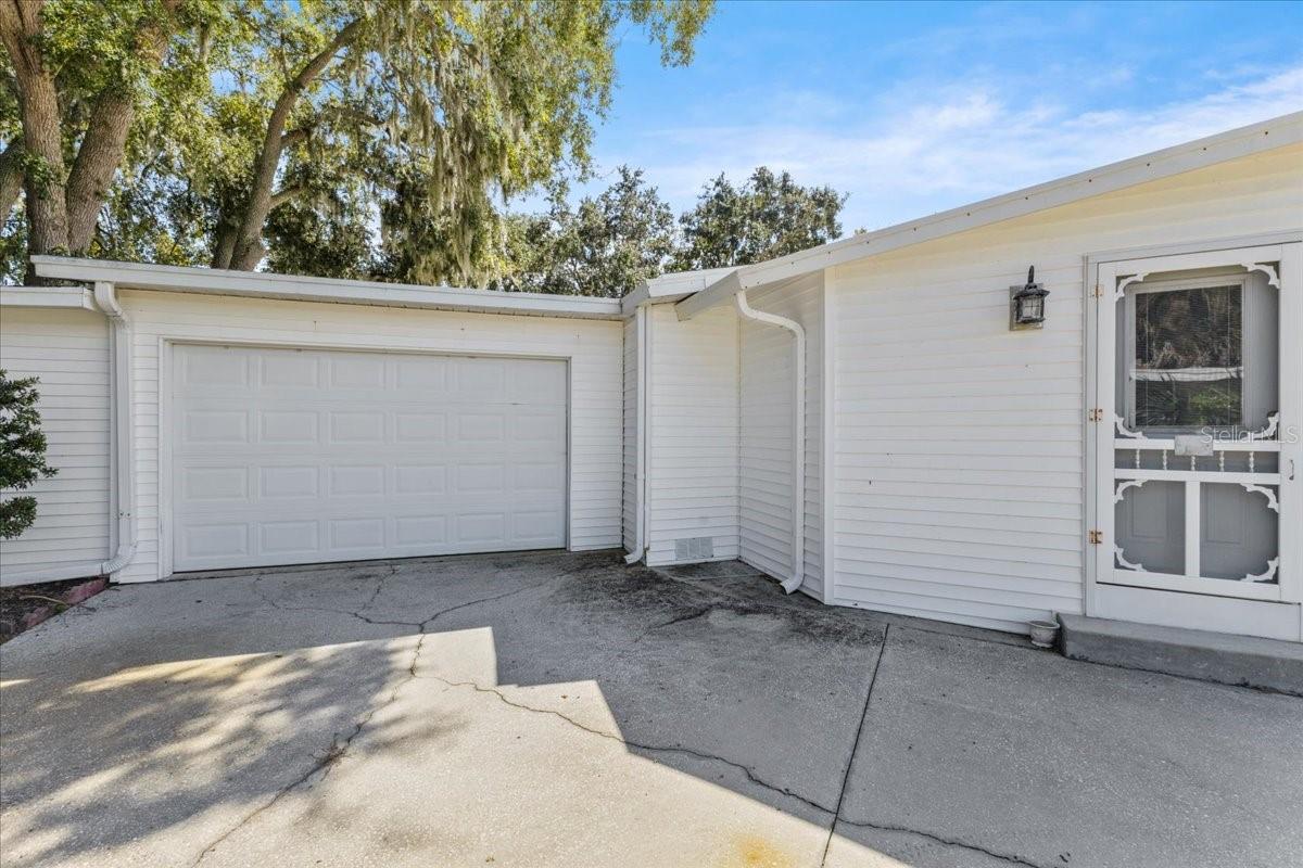 Image 54 of 58 For 633 Starboard Avenue