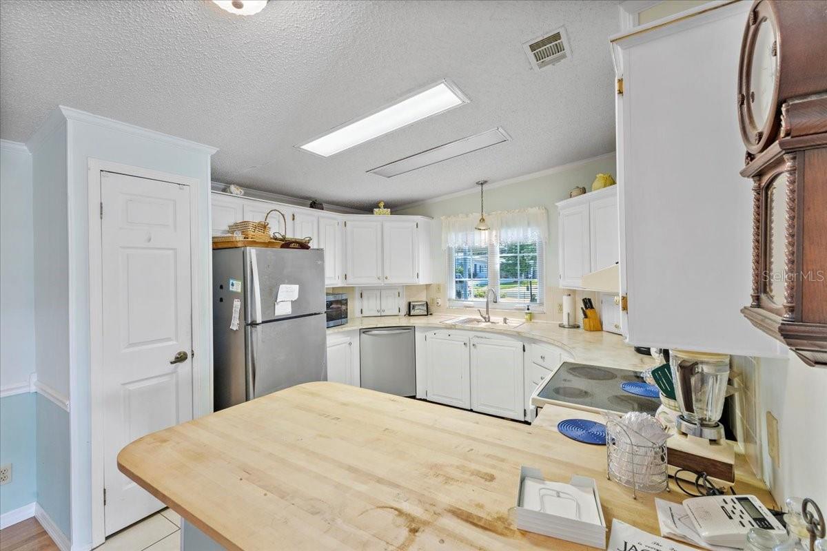 Image 8 of 58 For 633 Starboard Avenue