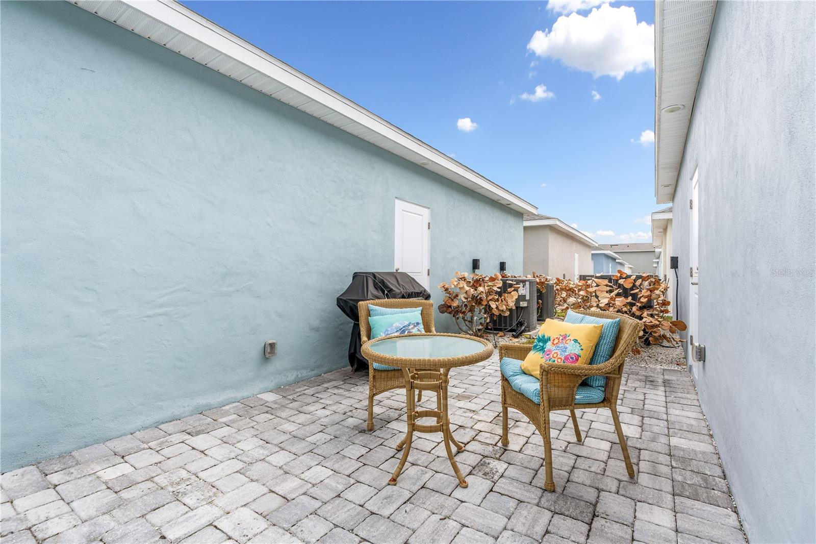 Image 13 of 79 For 3102 Meleto Boulevard