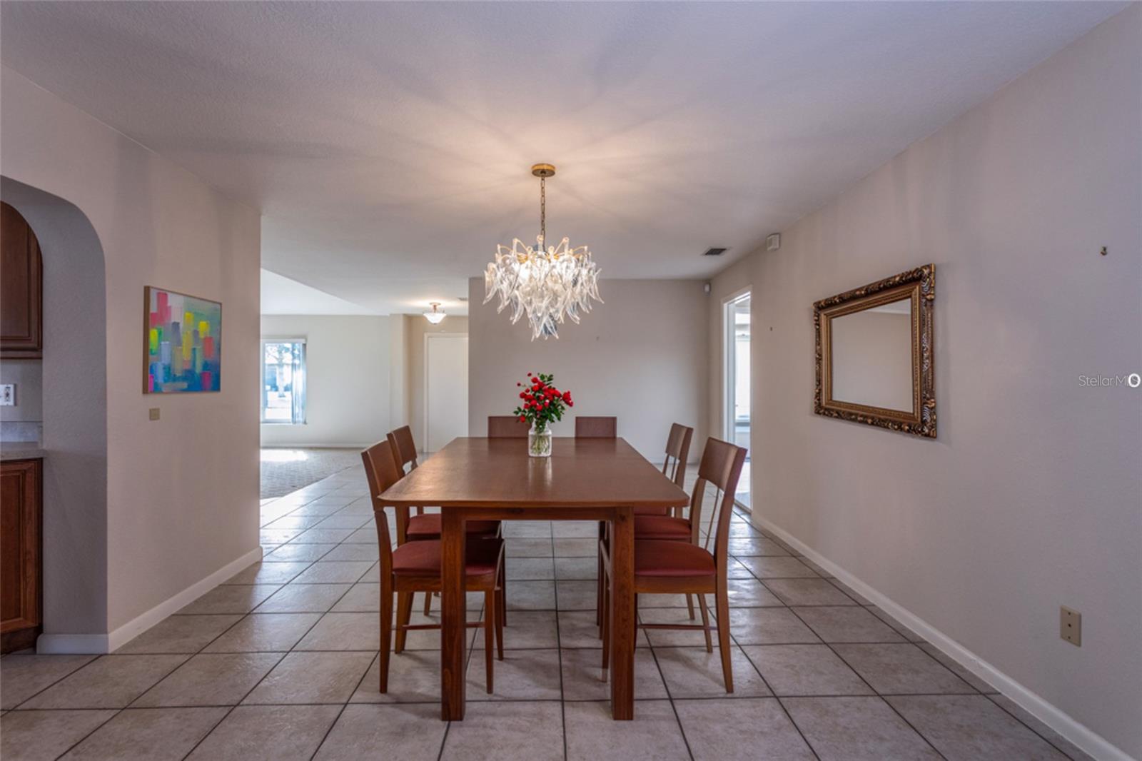 Image 15 of 52 For 21 Claymont Court S