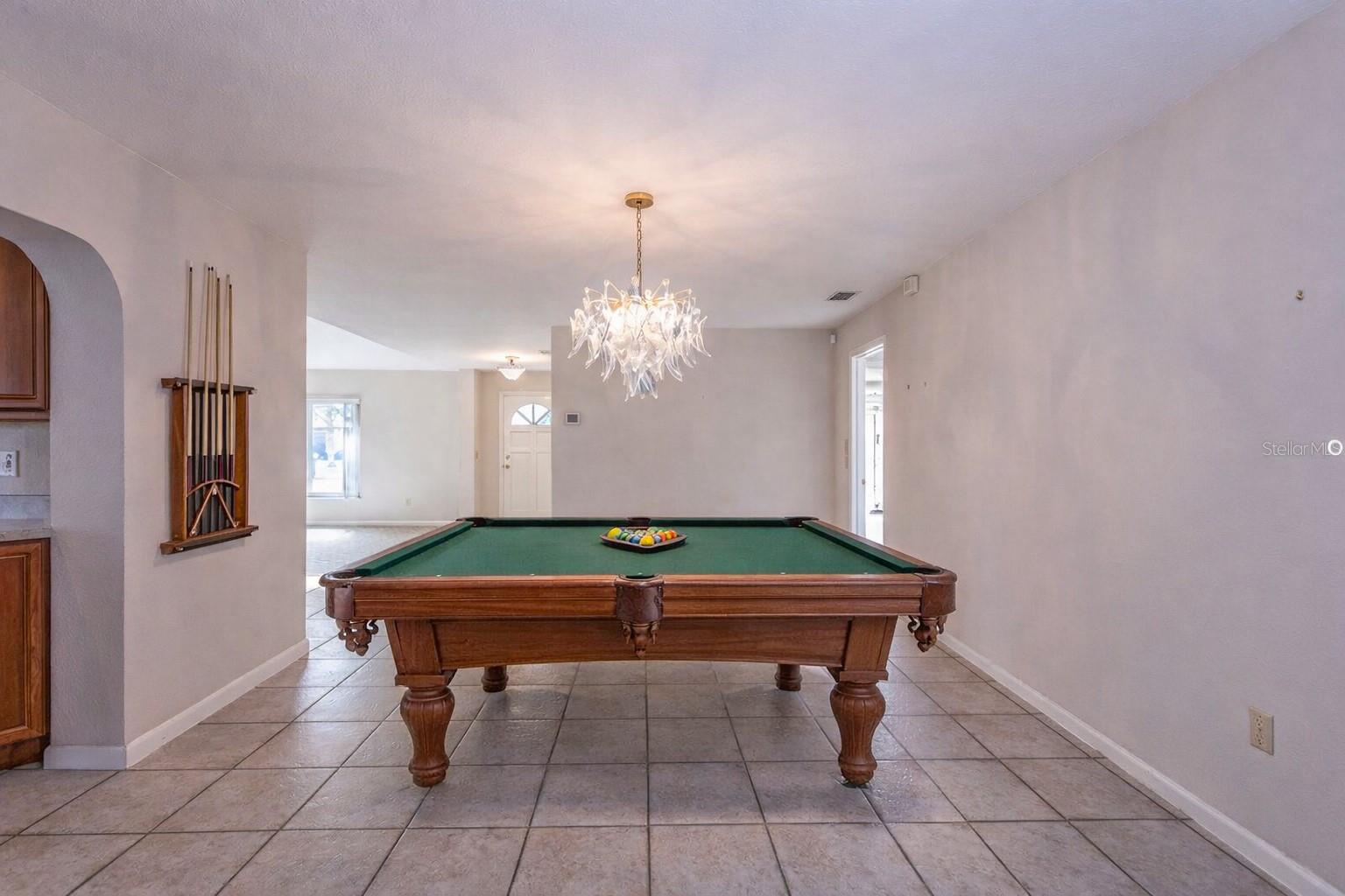 Image 16 of 52 For 21 Claymont Court S