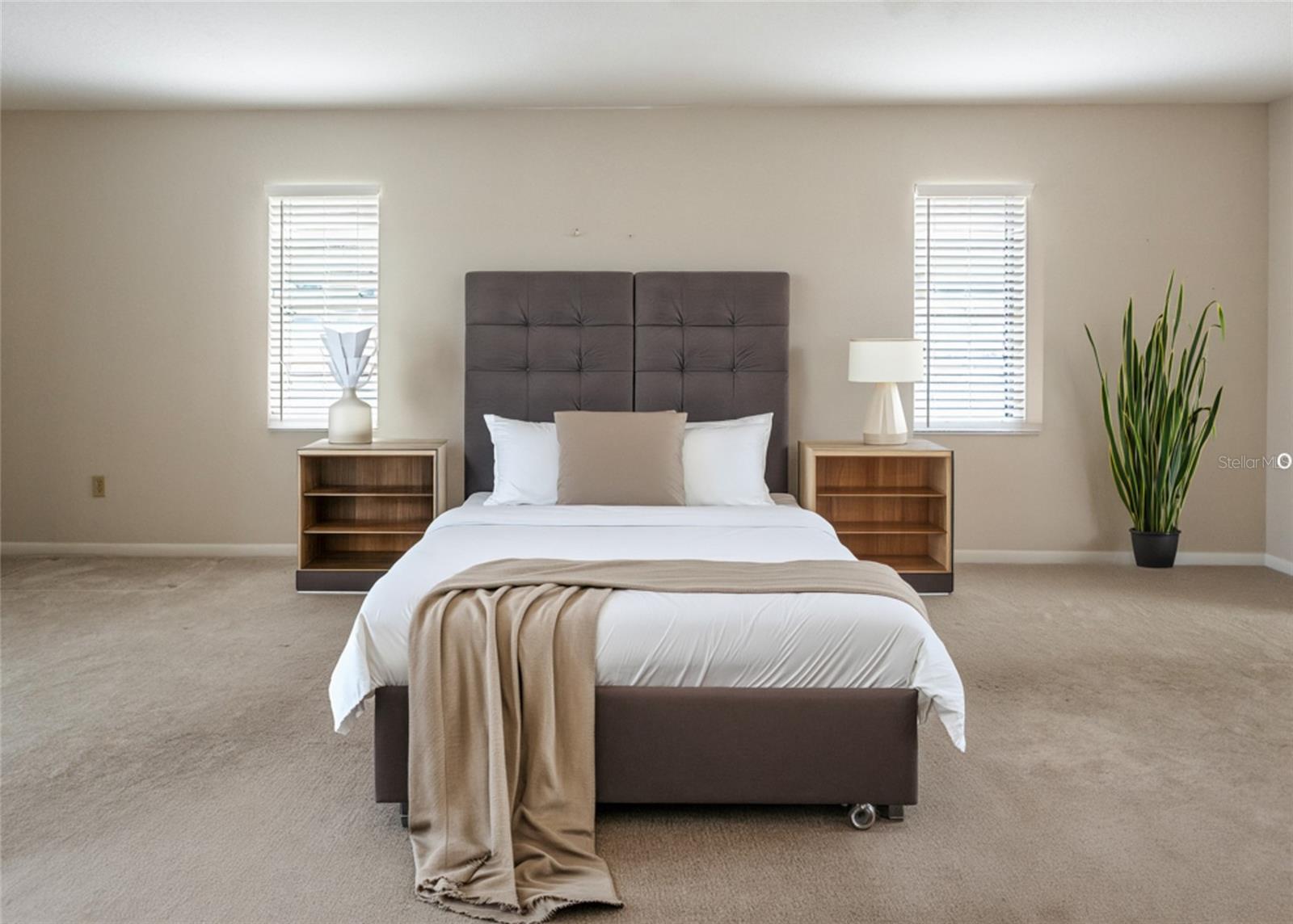 Image 21 of 52 For 21 Claymont Court S