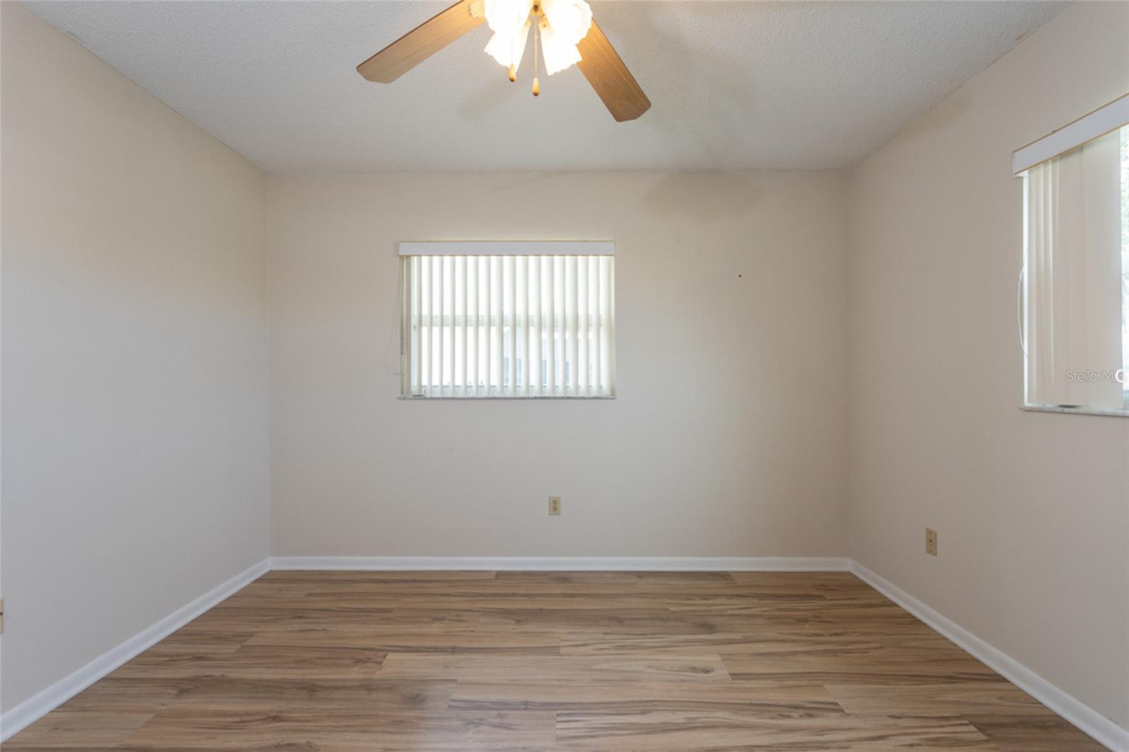 Image 24 of 52 For 21 Claymont Court S