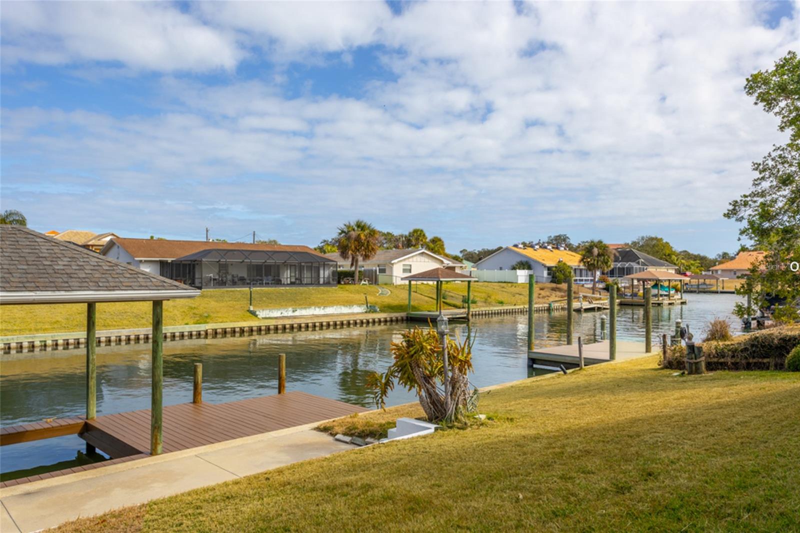 Image 38 of 52 For 21 Claymont Court S