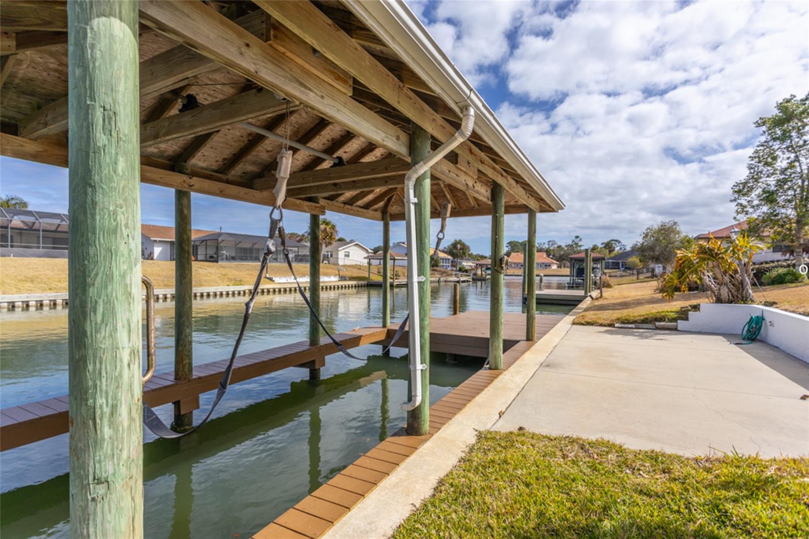 Image 41 of 52 For 21 Claymont Court S