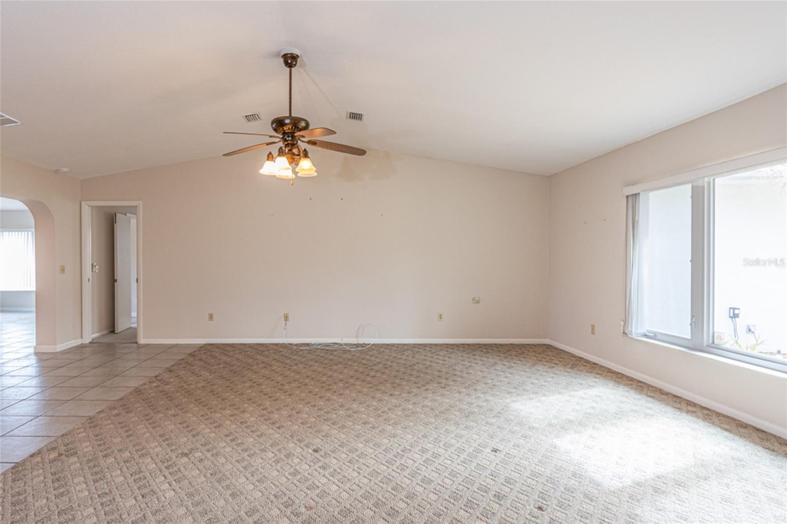 Image 9 of 52 For 21 Claymont Court S