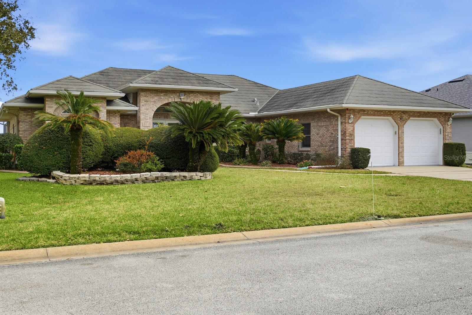 Image 6 of 56 For 407 Palm Drive