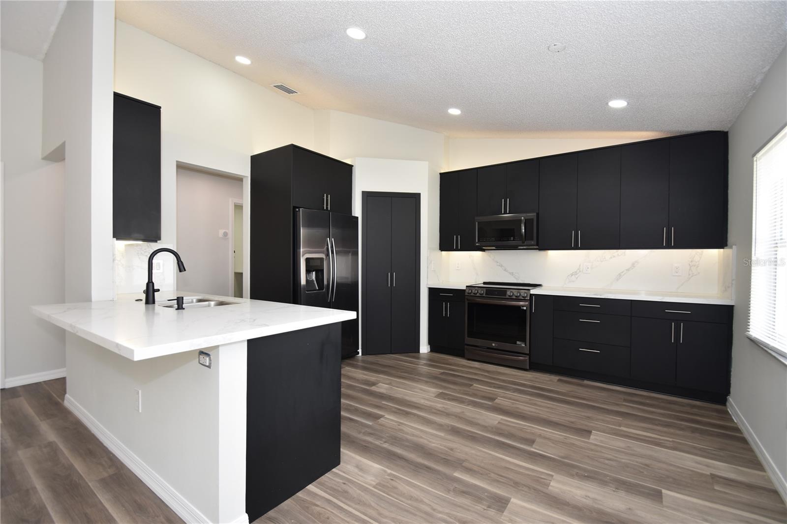 Image 15 of 36 For 77 Pebble Beach Drive