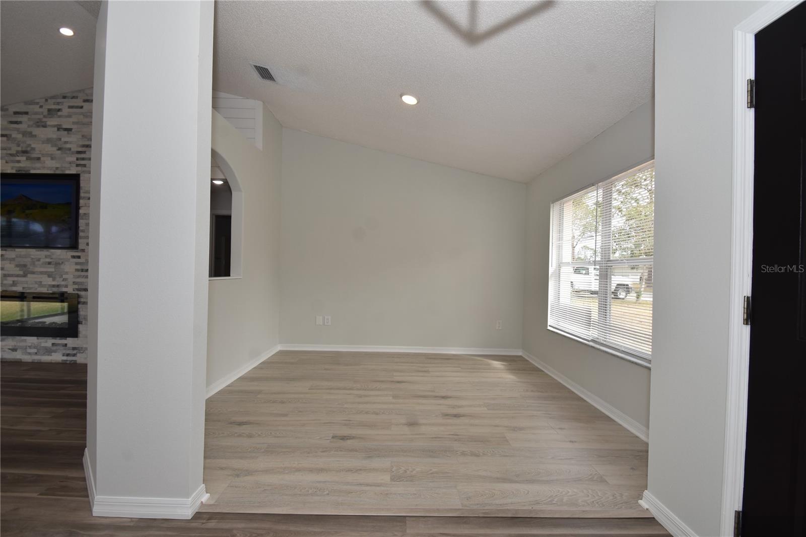 Image 5 of 36 For 77 Pebble Beach Drive