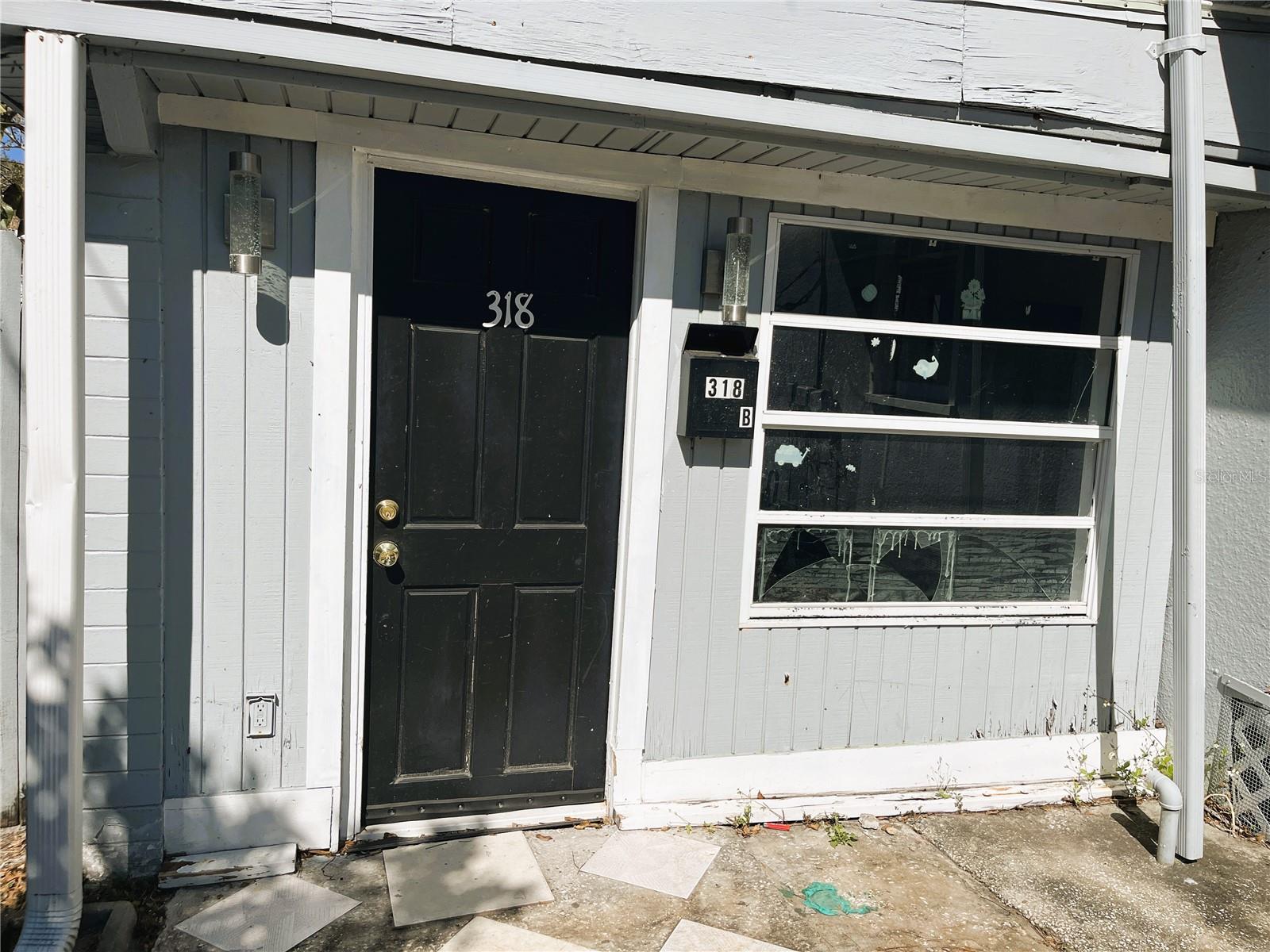 Image 35 of 39 For 318 Hobart Avenue