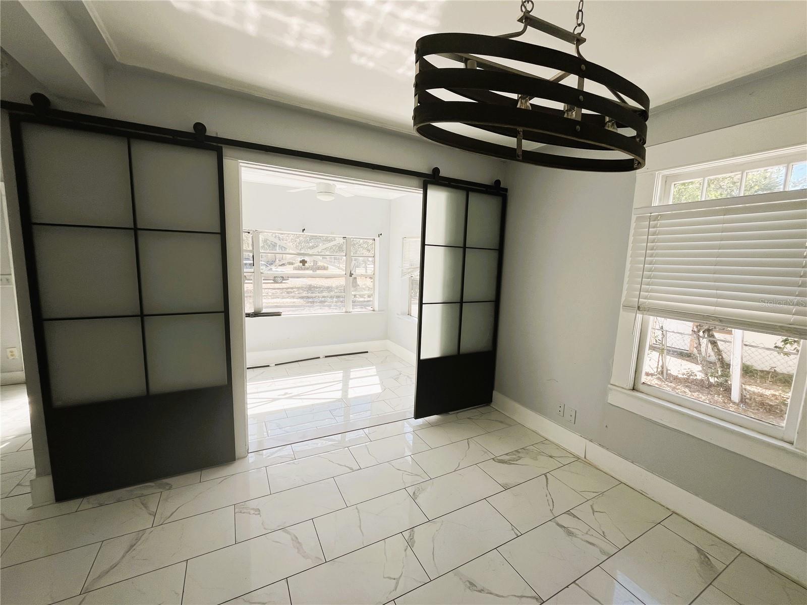 Image 8 of 39 For 318 Hobart Avenue