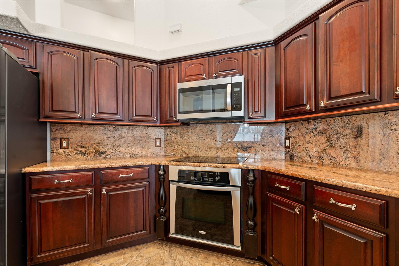 Image 11 of 72 For 8022 Canyon Lake Circle