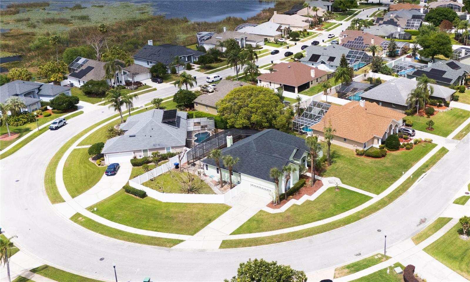 Image 4 of 72 For 8022 Canyon Lake Circle