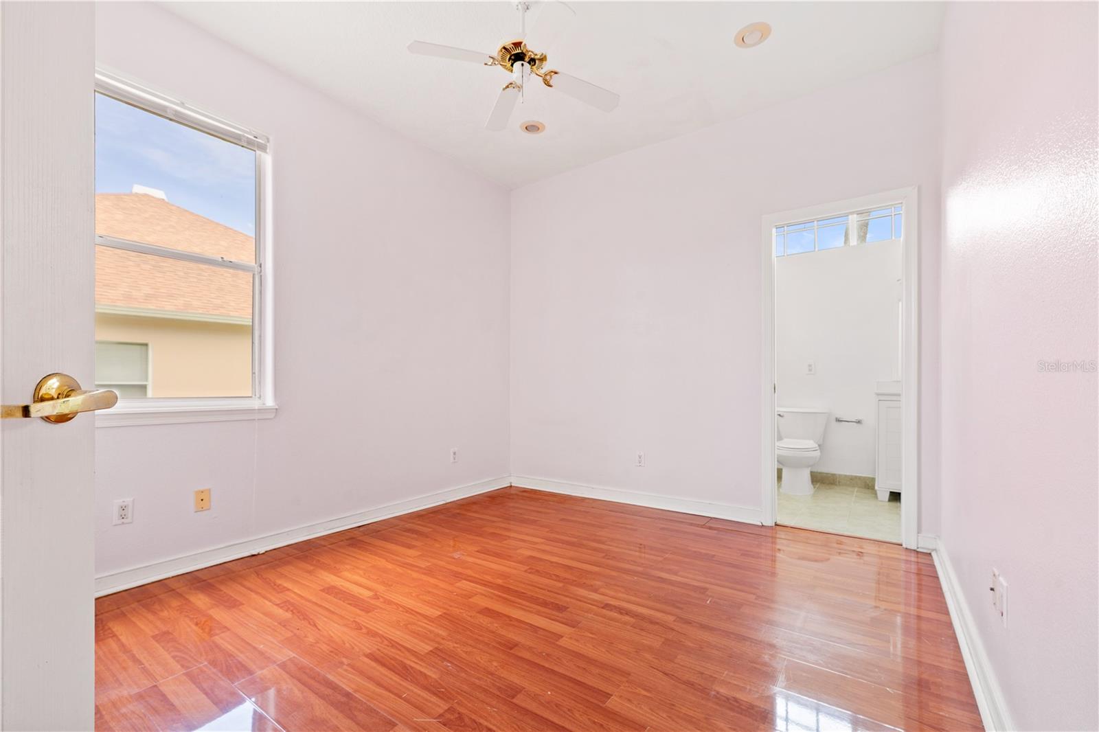 Image 44 of 72 For 8022 Canyon Lake Circle