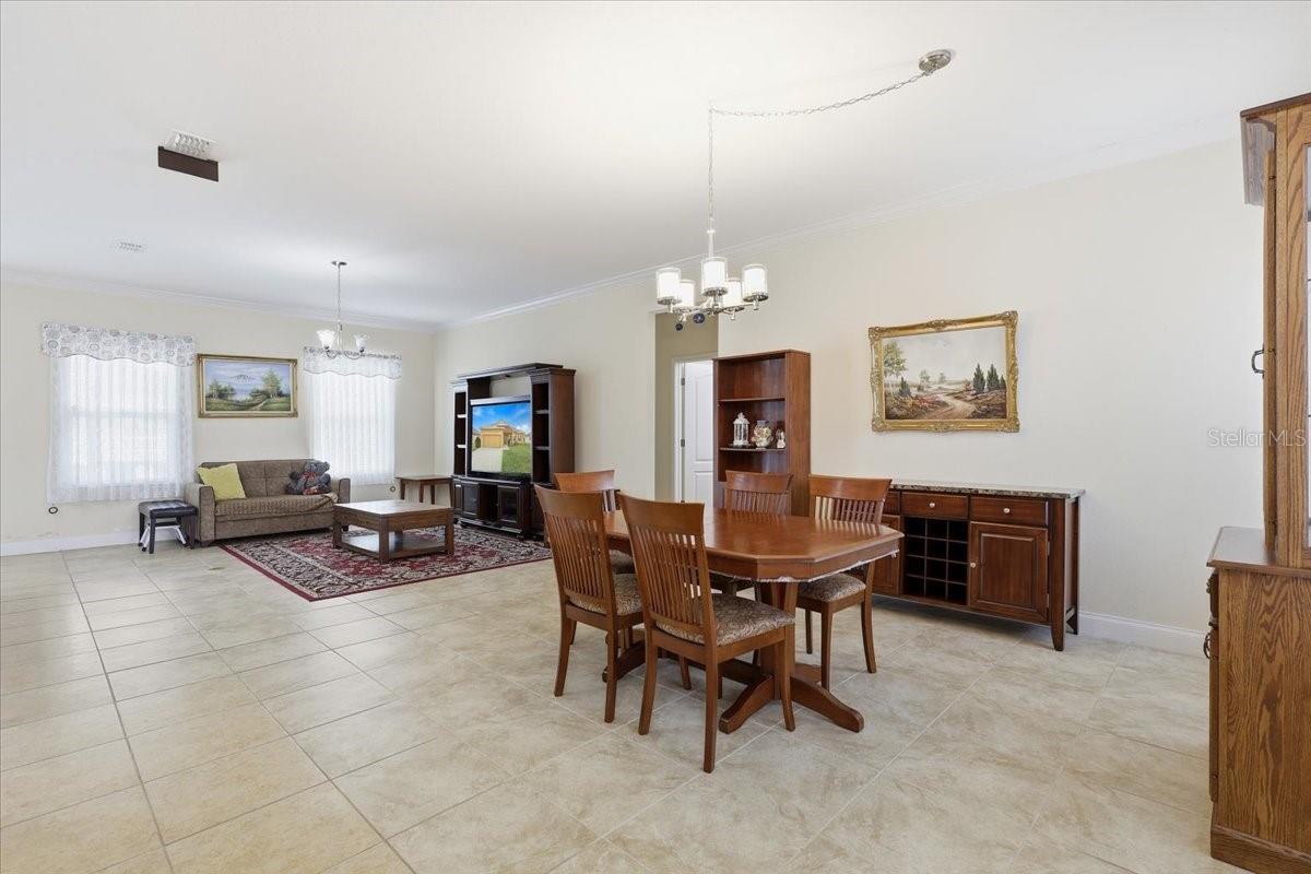 Image 11 of 52 For 21 Lewisdale Lane