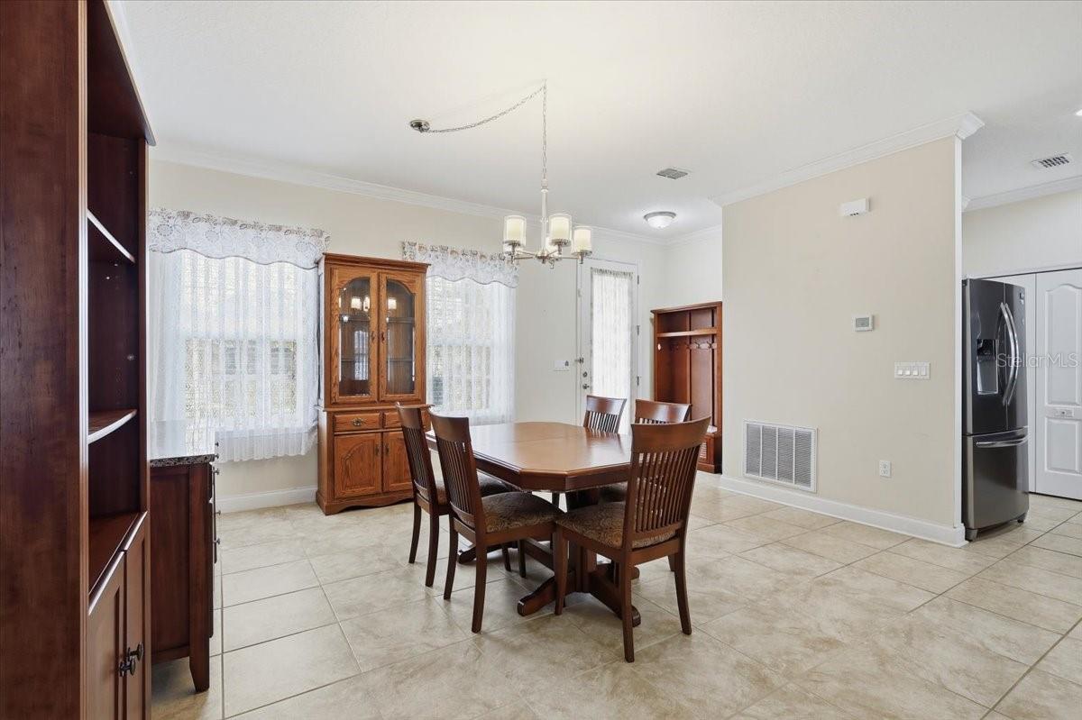 Image 13 of 52 For 21 Lewisdale Lane